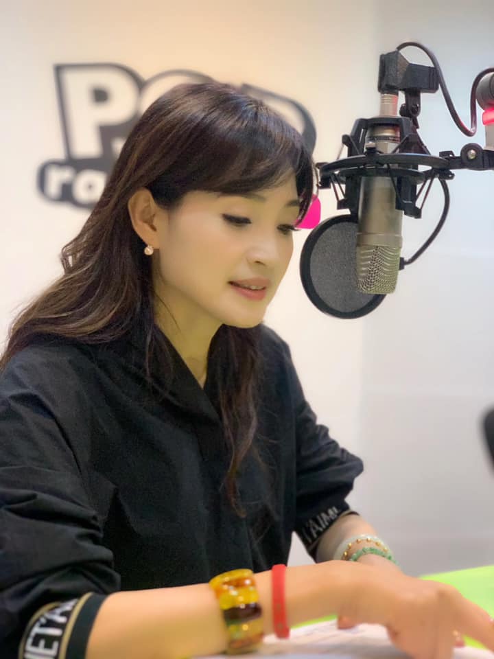 把家人擺第一！方季惟「照顧父母到終老」奉獻半輩子　罕吐「53歲仍未婚原因」：單身更自在