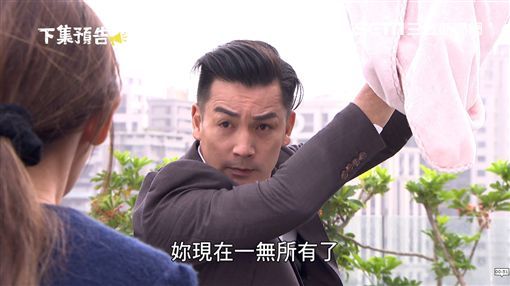 伊正寵女無極限！小16歲嫩妻吐心酸「睡覺抱不到尪」：像隔著太平洋　買新車「沒坐過副駕」全在後座當保姆