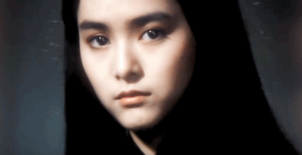 嫁豪門遭欺壓！當紅女星葉蘊儀「公主成棄婦」5年失去一切　多年後再現身「緊抱孩子大哭」：我是自己的女王