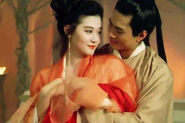 來不見看到！陳寶蓮一生只肯愛一人「獨留兒黯然離去」　王牌經紀人主動撫養「18歲成183高挑帥哥」情同親生