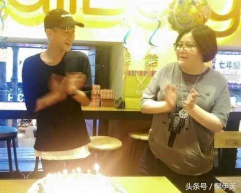 來不見看到！陳寶蓮一生只肯愛一人「獨留兒黯然離去」　王牌經紀人主動撫養「18歲成183高挑帥哥」情同親生