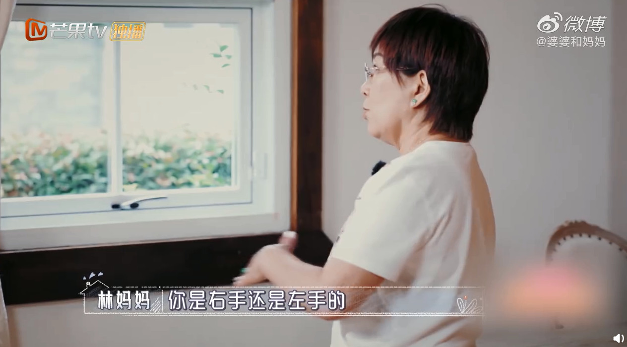 拖地姿勢不對！林志穎媽媽「碎念媳婦做家事」他問：要不要幫忙　「超尷尬回應」網捏冷汗：都不敢講話了