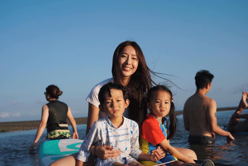 4歲女兒鬧脾氣！隋棠「怎麼哄都沒用」耐心快被磨光　兒子「默默起身幫忙解套」她秒清醒：媽媽應該更謙卑