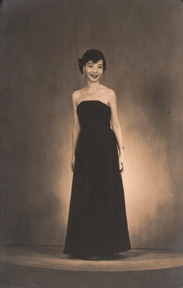 外婆是個傳奇！女星留給子孫相冊：我走後你們再看　93歲走後「揭開一生神秘面紗」：原來很多人認識她