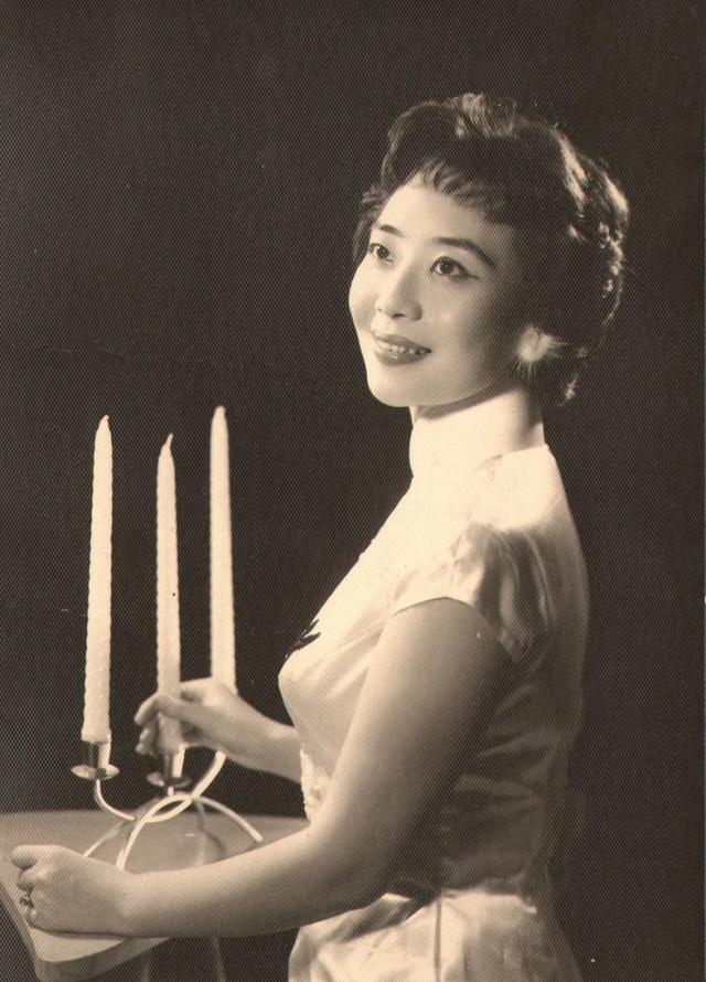 外婆是個傳奇！女星留給子孫相冊：我走後你們再看　93歲走後「揭開一生神秘面紗」：原來很多人認識她