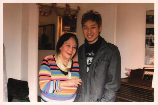 外婆是個傳奇！女星留給子孫相冊：我走後你們再看　93歲走後「揭開一生神秘面紗」：原來很多人認識她