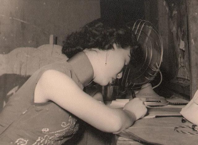 外婆是個傳奇！女星留給子孫相冊：我走後你們再看　93歲走後「揭開一生神秘面紗」：原來很多人認識她