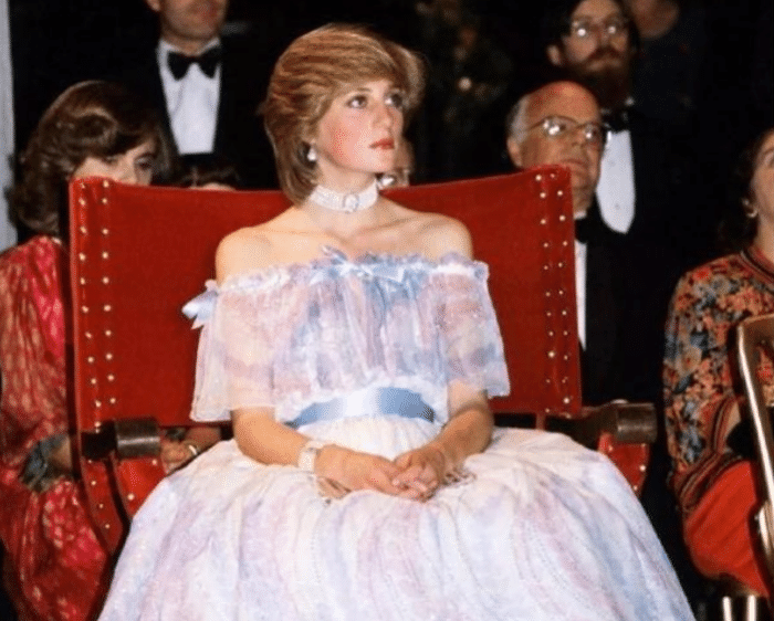 美得就像一幅畫!黛安娜王妃「經典睡美人照」迷倒全球 美照背後「暗藏皇室無盡辛酸」令人鼻酸