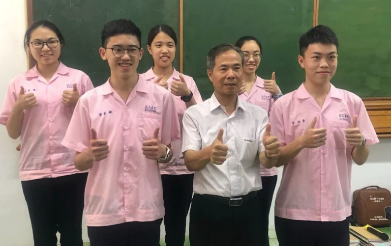繼續當同班同學！雲林巨人中學「整班30人直升大學」包下國內前10名　資優生「互助拉C級生」一起上大學