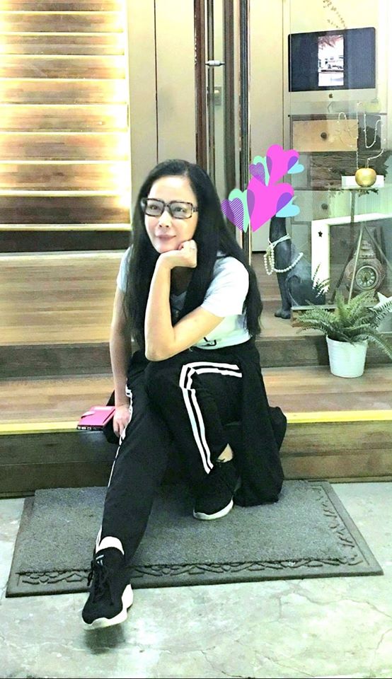 從小被笑沒娘！51歲女星和爸相依「7歲到工地搬磚頭養家」　靠自己轉運「買2500萬孝親房」憾父來不及享福