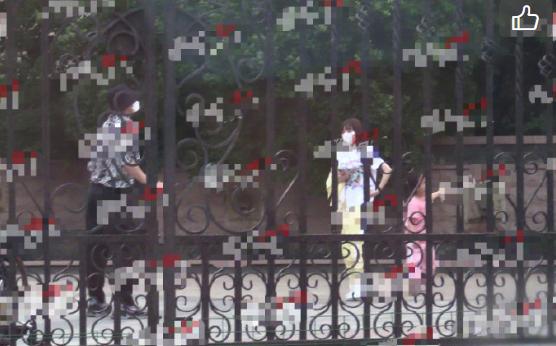 離婚不做仇人！離婚後陪女兒甜馨打羽毛球「父女互動」超溫馨：李小璐與前夫關係破冰