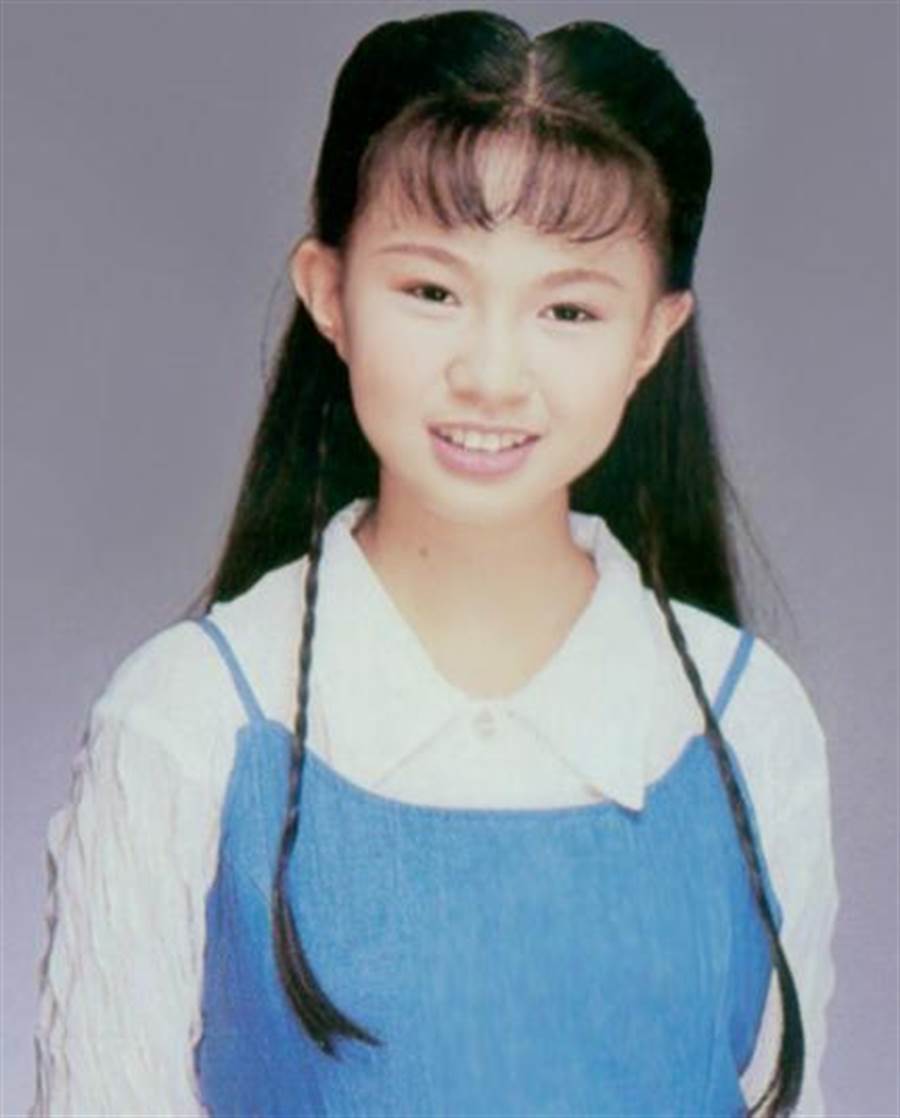 伴唱小天后「傳離世烏龍多年」笑揭息影內幕　5歲登台爆紅「翻唱逾600首歌」近況曝光
