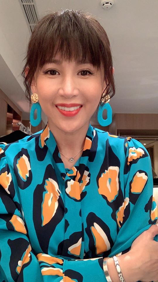 鄭仲茵「凹頰類戲劇舊照被翻出」超驚人！和林志玲竟是「高中同學」：她是我救命恩人