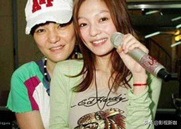 重男輕女！1歲時「被生父丟垃圾桶」媽媽哭著撿回養大她　成名後「爸爸上門討2億贍養費」她堅強走出陰霾