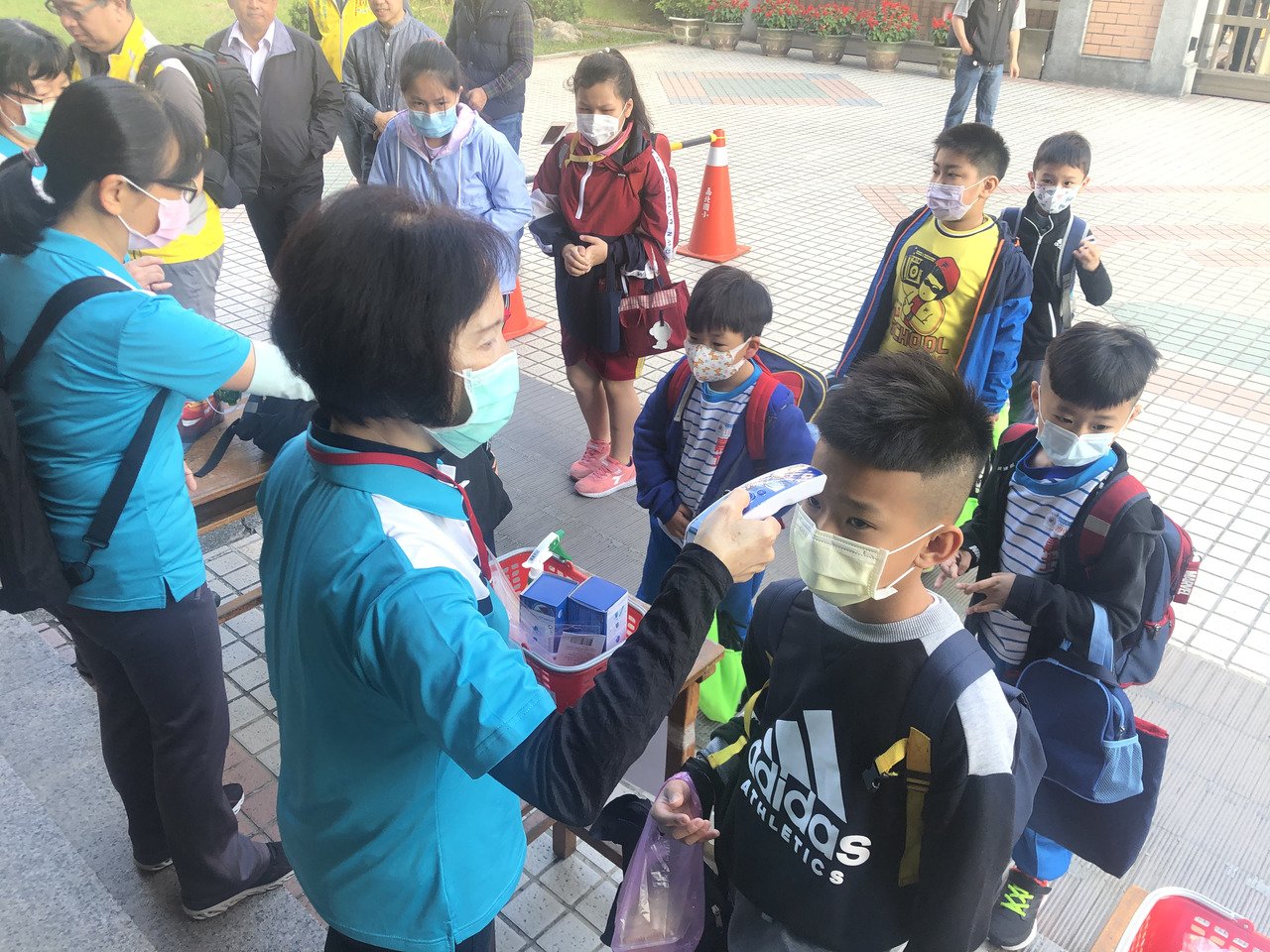 擔心孩子安全！家長考慮後「決定不去畢旅」　老師翻臉「撂下高額違約金」網友錯愕：等於幫全班付錢