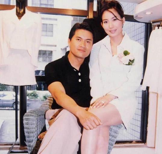 活成自己的豪門！傳奇港姐鄺美雲「14歲養家」白手起家身價過億　遭眼紅酸「被佛祖青睞」不靠嫁人度苦海