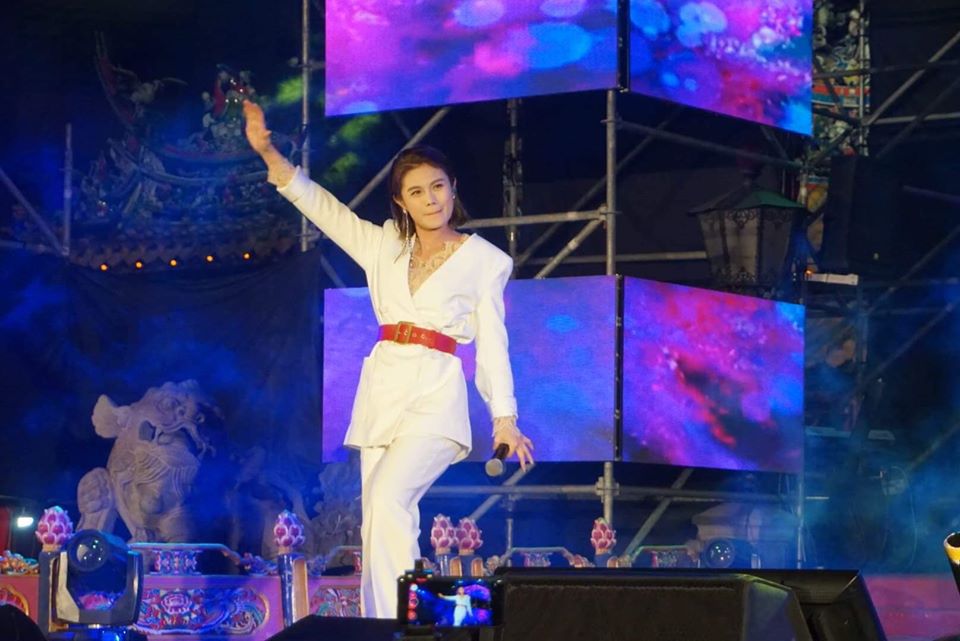 朱海君圓夢謝父「10年接送不喊累」車內靜靜等2小時　難忘「出嫁前叮嚀」今換她孝順爸爸