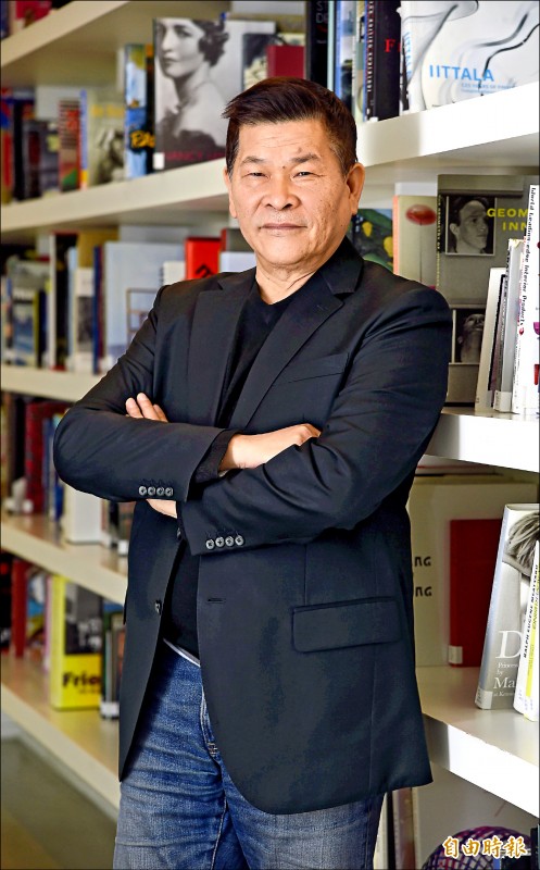 花6千萬消災！澎恰恰「2度上社會新聞」感慨：60多歲才覺醒　愧疚「兒女當年鑽後門入校」謝家人力挺