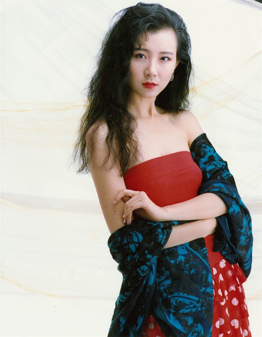 51歲蕭薔不婚原因曝光！10年初戀後遇不到良人「曾想替母沖喜」　透露「有曖昧對象」享受單身：自由可貴