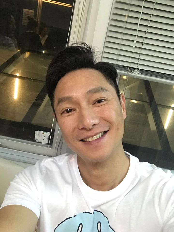 愧疚10年！謝祖武憶「父臨走前叮嚀」憾來不及道謝　塔位前「與爸爸和解」終釋懷：祂應該覺得我煩