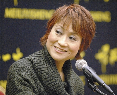  18歲一曲爆紅！尤雅當年「失業又失婚」傷心欲絕不氣餒　鼓起勇氣「重返台灣歌壇」：我會一直唱下去