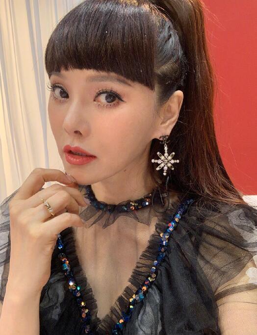 為進女團超拼！51歲伊能靜「1天瘦1斤」老公心疼勸退賽    走上台亮相「狀態好到爆」：簡直19歲少女