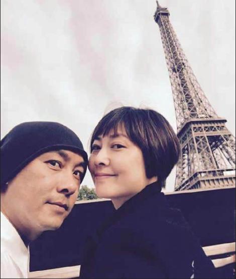 搬家賣豪宅！張衛健曝晚餐「滿桌菜看不到肉」簡樸度日　當年結婚「妻穿二手婚紗」泛淚謝她不離不棄
