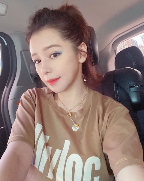 凍齡會遺傳！徐若瑄「難得同框媽媽」感性曝：別擔心妳的老年　網驚「好像林青霞」還以為是姐妹