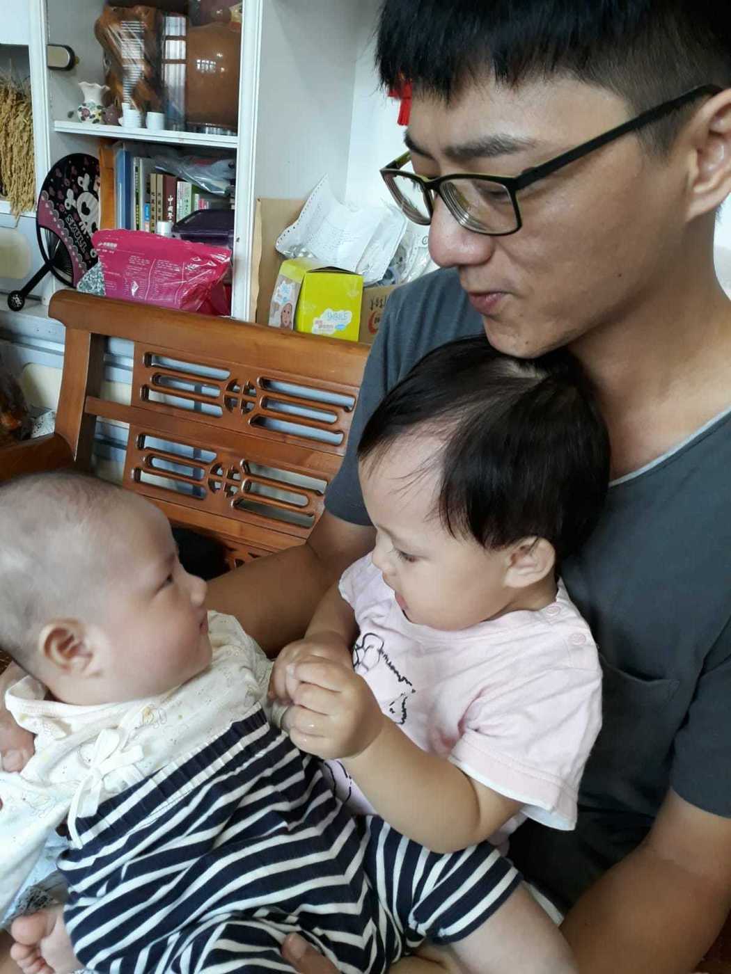 老婆比事業重要！40歲金鐘視帝「請長假為妻坐月子」　再砸50萬積蓄「送上人生最棒禮物」霸氣寵妻❤