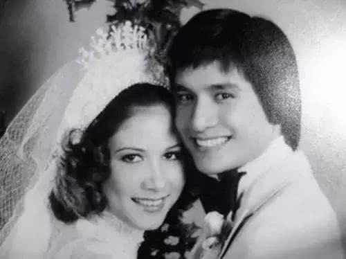 「鐵肺天后」甄妮！守寡4年生下一女被罵「不守婦道」，女兒長大後樣貌神似亡夫：我從沒忘記你