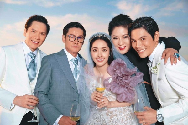 剛嫁豪門9個月！郭碧婷驚傳有喜「挺6個月孕肚上街」　身邊人曝「懷上金孫也沒名分」婆婆回應了