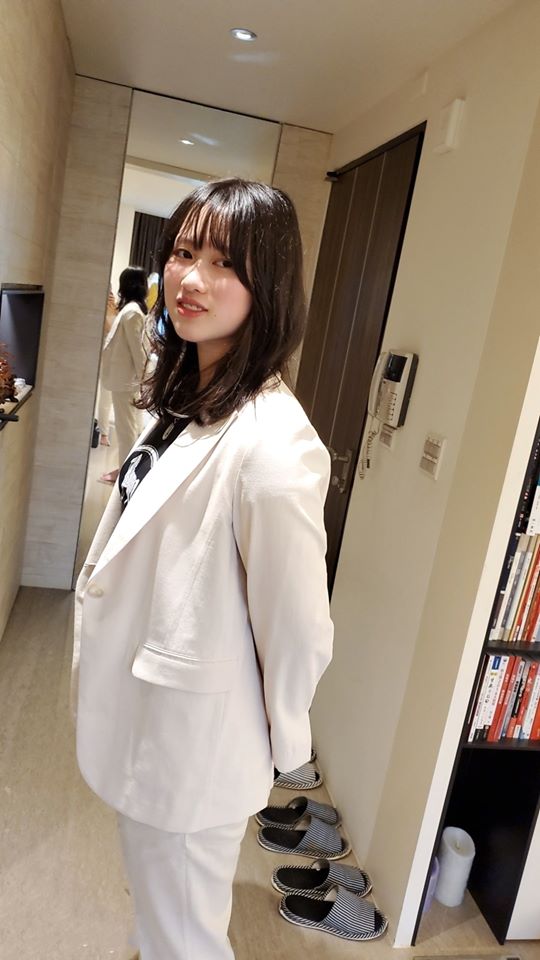 12年車伕熬出頭！呂文婉曝女兒「沒補習考上法律系」　曬母女合照「逆天長腿超搶鏡」網：不出道太可惜