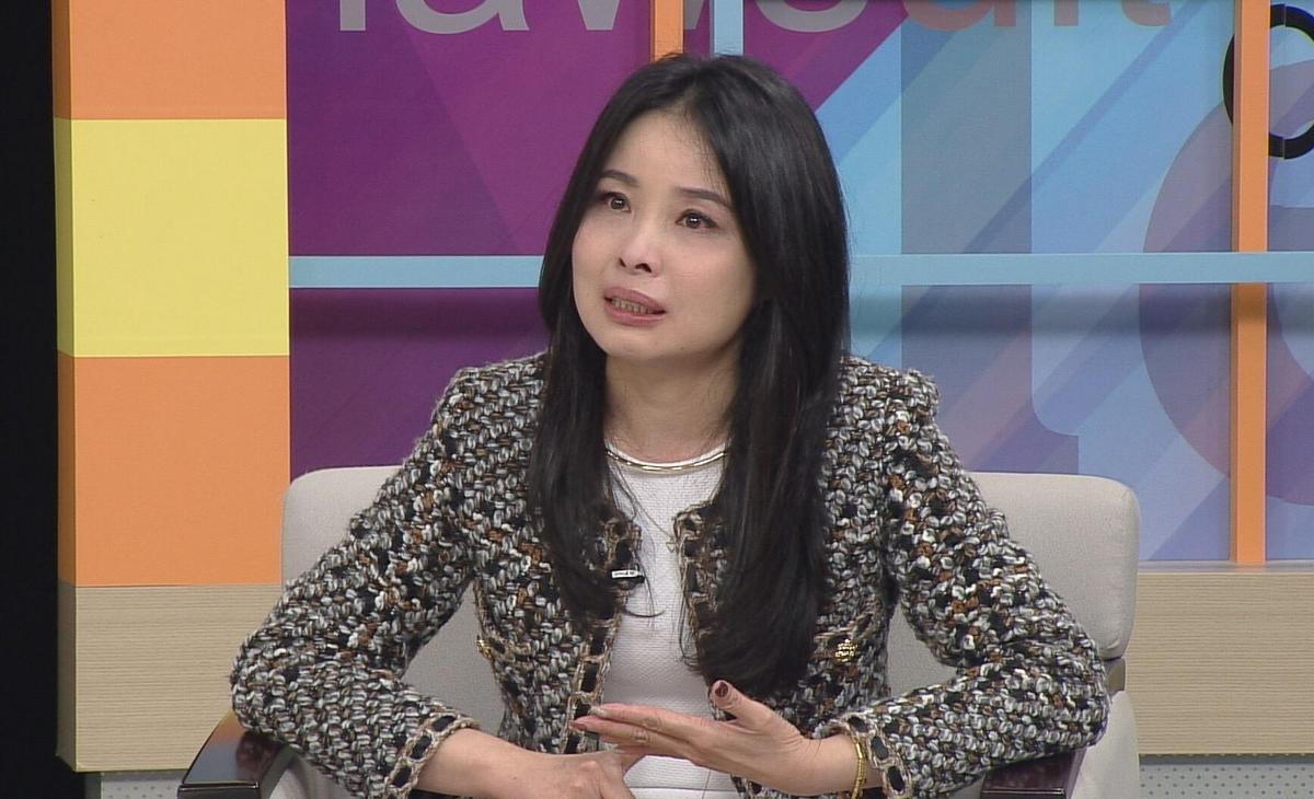 12年車伕熬出頭！呂文婉曝女兒「沒補習考上法律系」　曬母女合照「逆天長腿超搶鏡」網：不出道太可惜