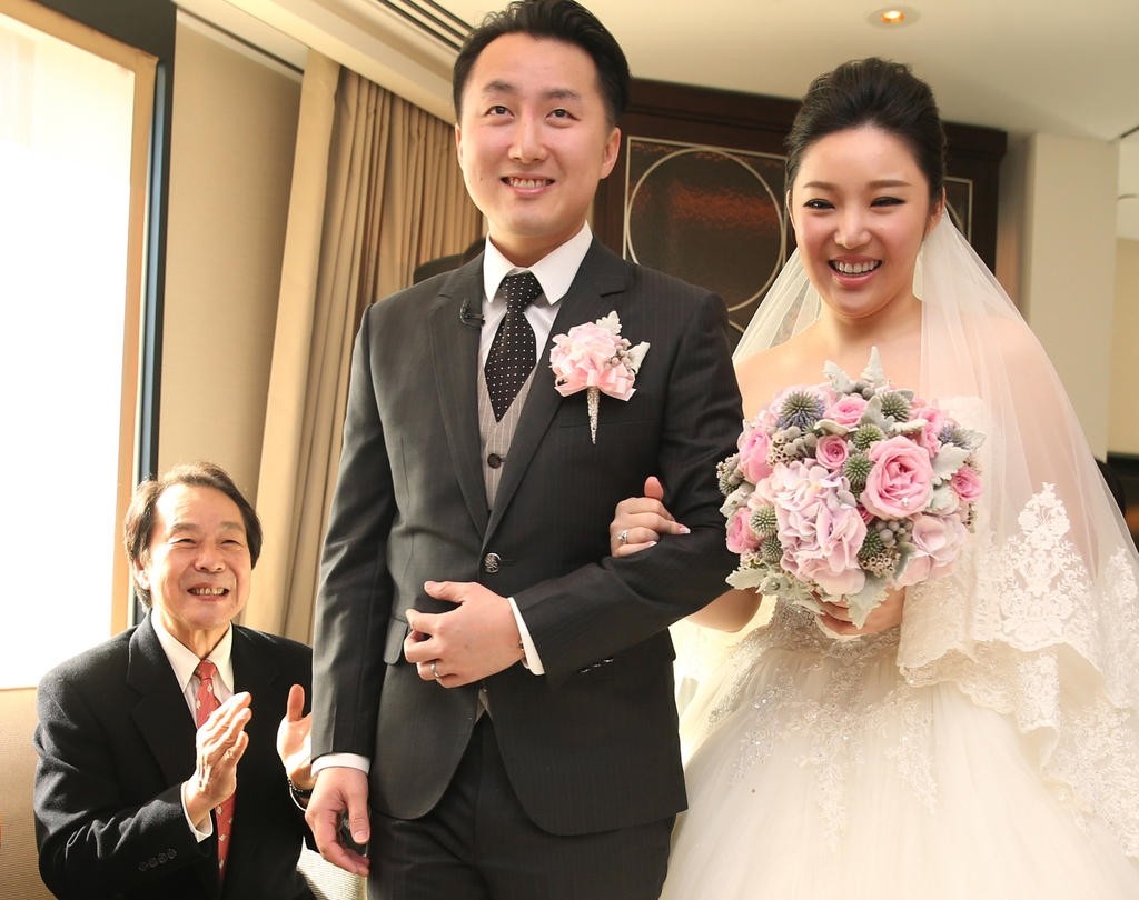 爆婚姻危機！張魁女兒曝尪「對學生妹宣稱單身」當場抓包　跪地崩潰「5年婚怎變這樣」好委屈：沒人心疼我