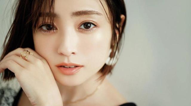 初戀變繼父！她3歲出道12歲成影后「 愛人被生母半路攔截」   38歲二婚憑「超凍齡顏值再次爆红」走出泥潭