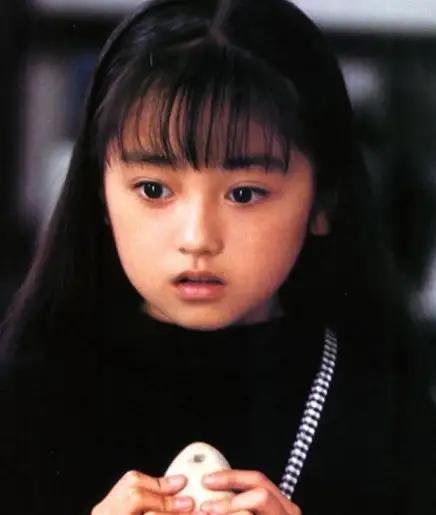 初戀變繼父！她3歲出道12歲成影后「 愛人被生母半路攔截」   38歲二婚憑「超凍齡顏值再次爆红」走出泥潭