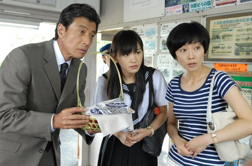 女兒才3歲就失戀！跟幼稚園男友分手「馬上又交新歡」　爸爸無奈PO「大眼無辜萌樣」網友急認親家