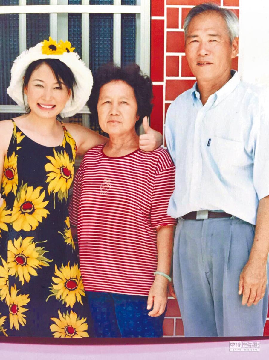 張秀卿曾「帶母四處遊玩享福」淚謝32年無私母愛　想念媽媽化成歌「數度崩潰暫停錄音」　：下輩子再當女兒