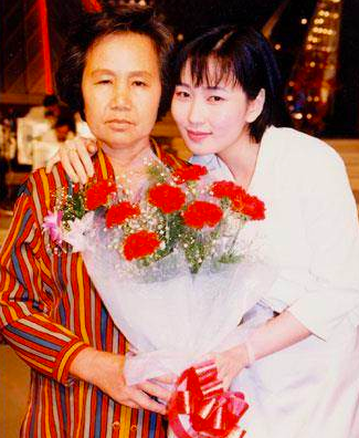 張秀卿曾「帶母四處遊玩享福」淚謝32年無私母愛　想念媽媽化成歌「數度崩潰暫停錄音」　：下輩子再當女兒