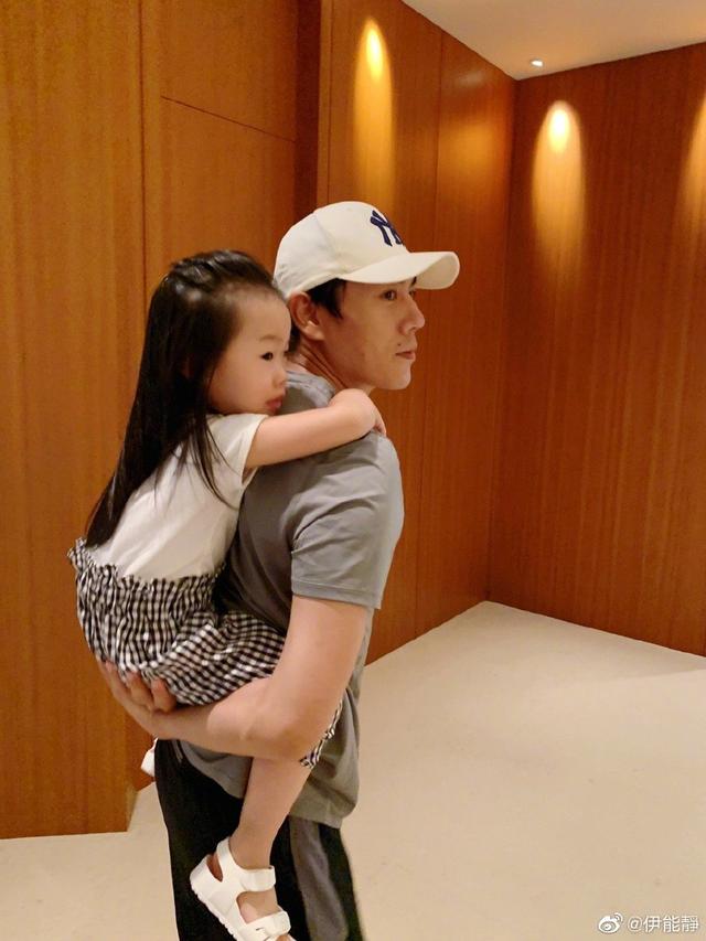 4歲女兒被男生欺負！伊能靜老公急哭：「真受不了」   想立馬飛台北討說法「秦媽一番勸導」被讃爆