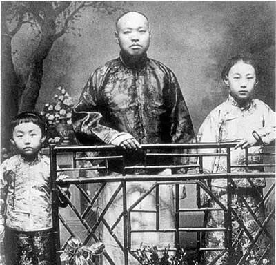 「名媛後媽」PK「天才繼女」！她出身名門卻為人繼室，與繼女鬥爭多年惡名昭著   晚年笑嘆：無愧於心