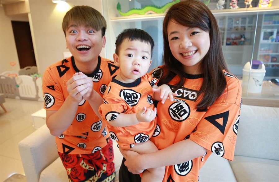 倫家不想吃飯！蔡桃貴「被罰站委屈大哭」　二伯不急著抱「超強教育讓兒子乖乖吃飯」被讚爆