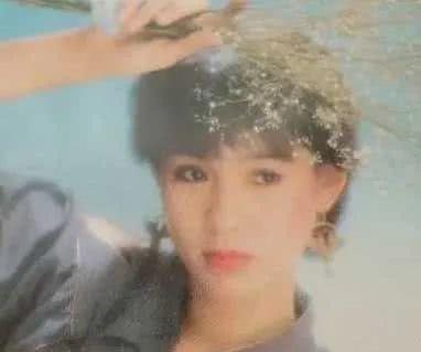 為生子做19次試管！ 67歲影后「遭富商背叛」患癌離婚　80歲老母親「九步一拜祈福」令人鼻酸