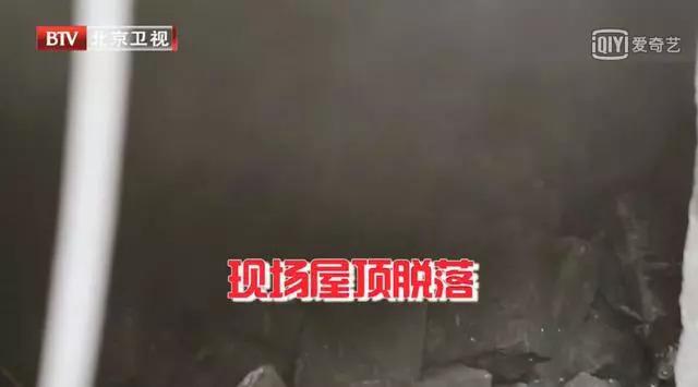 翻新130年老宅！一家五口擠5坪屋「岳父女婿同睡」廚房沒屋頂　專人大改造「五室兩廳中式別墅」網：以為新建