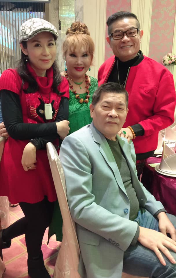 巔峰引退！花系列玉女歌手首吐「當紅離開內幕」嘆：患得患失　交往圈外男友10年無子「53歲超凍齡」