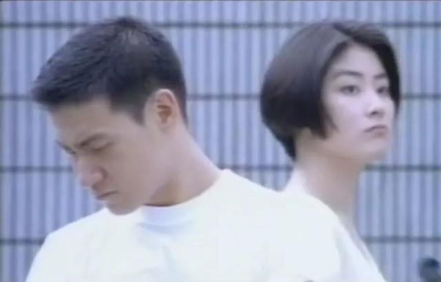歌壇天后「豪門出身嫁好門」衣著樸素親民　為人節儉「不讓兒過貴族生活」熱衷公益捐獻上千萬