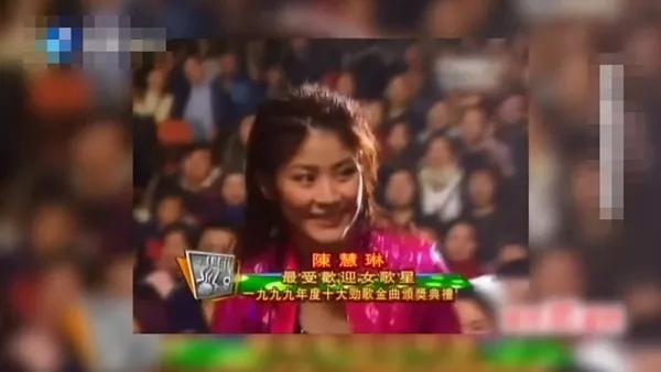 歌壇天后「豪門出身嫁好門」衣著樸素親民　為人節儉「不讓兒過貴族生活」熱衷公益捐獻上千萬