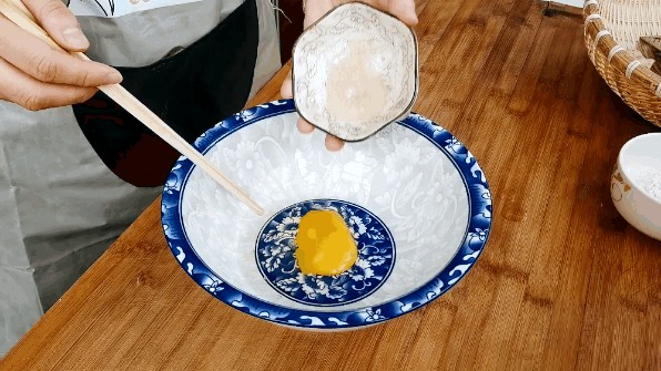 童年好滋味！「在家做沙琪瑪」原料簡單又便利　「香甜綿軟不黏牙」大人小孩都愛吃