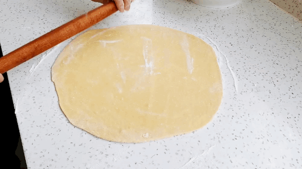 童年好滋味！「在家做沙琪瑪」原料簡單又便利　「香甜綿軟不黏牙」大人小孩都愛吃