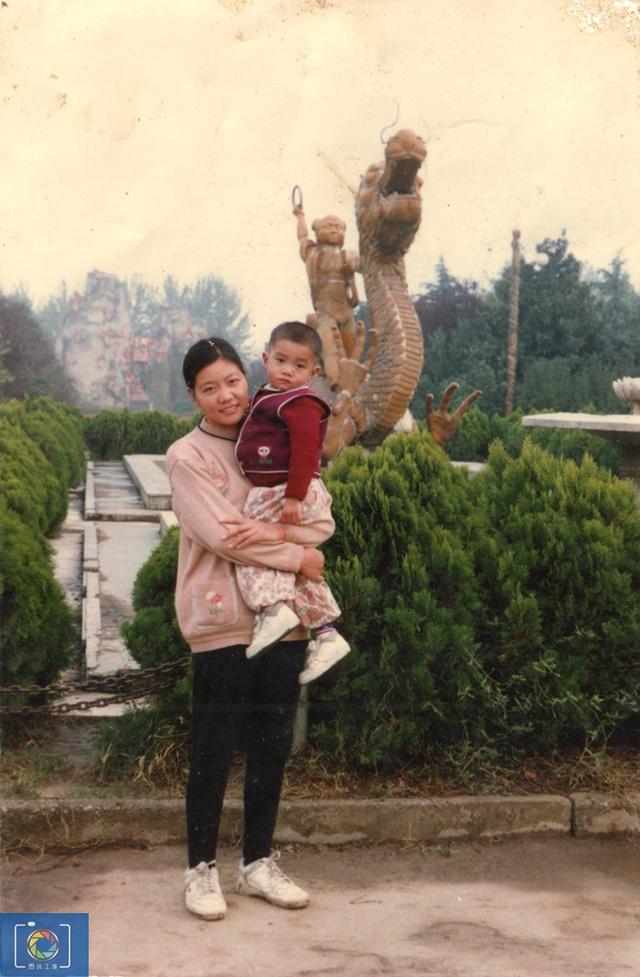 我，今年51歲，30年前嫁給我的老師，陪他開貨車跑運輸賣豬頭肉